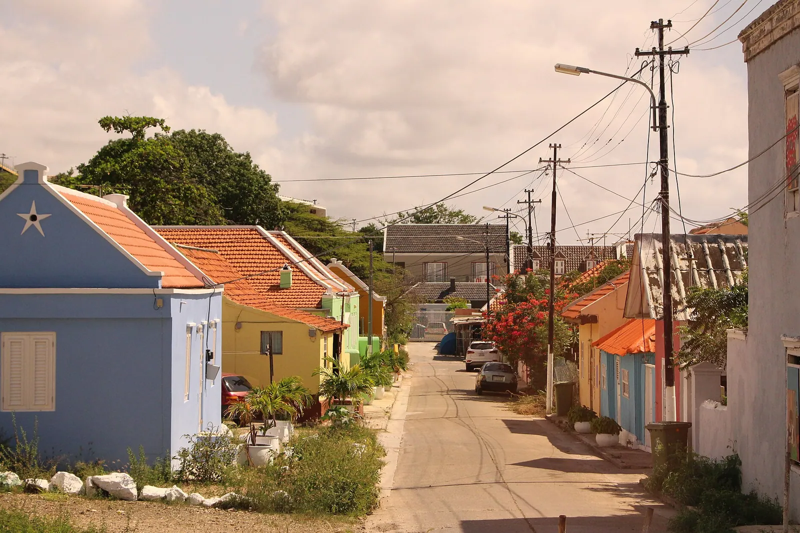 Long Stays in Curaçao: How to Settle In for 2+ Weeks